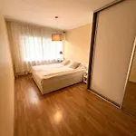 City Center & Airport Stay